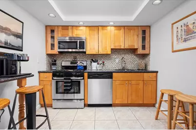 194 Hickory Grove Drive E, Larchmont, NY 10538 - Photo 37