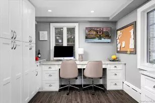 194 Hickory Grove Dr E, Larchmont, NY 10538 - Photo 11