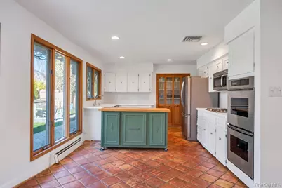 40 Hitching Post Lane, Glen Cove, NY 11542 - Photo 9