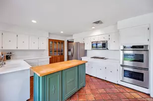 40 Hitching Post Ln, Glen Cove, NY 11542 - Photo 7