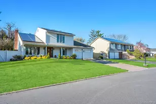 40 Hitching Post Ln, Glen Cove, NY 11542 - Photo 3