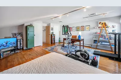 40 Hitching Post Lane, Glen Cove, NY 11542 - Photo 19