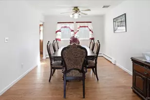 147 Coates Ave N, Holbrook, NY 11741 - Photo 7