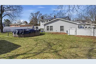 147 Coates Avenue N, Holbrook, NY 11741 - Photo 27