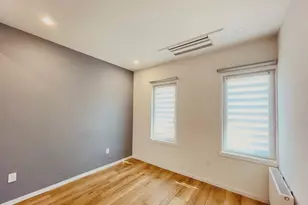 71-57 69th Pl, Glendale, NY 11385 - Photo 9