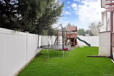 1013 South End, Woodmere, NY 11598 - Photo 3