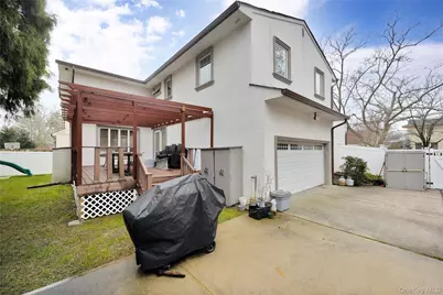 1013 South End, Woodmere, NY 11598 - Photo 31