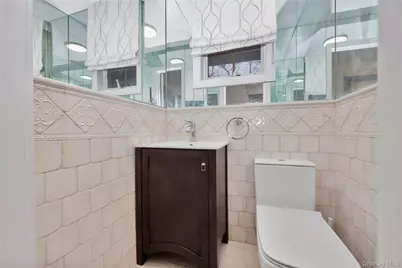 1013 South End, Woodmere, NY 11598 - Photo 17