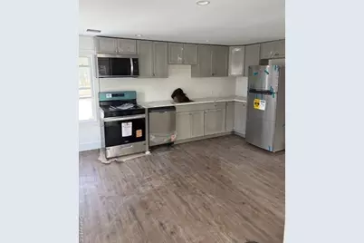 16 Maple Avenue, Glen Cove, NY 11542 - Photo 3