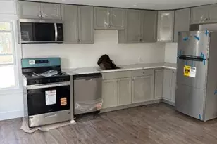 16 Maple Ave, Glen Cove, NY 11542 - Photo 3