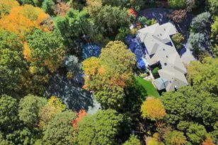 8 Forest Ct, Syosset, NY 11791 - Photo 37