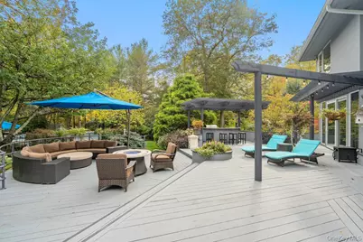 8 Forest Court, Syosset, NY 11791 - Photo 27