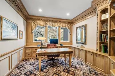 8 Forest Court, Syosset, NY 11791 - Photo 13