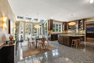 8 Forest Ct, Syosset, NY 11791 - Photo 11