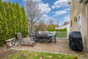 50 Stewart Pl, Eastchester, NY 10709 - Photo 5