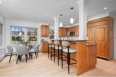 981 Green Meadow Lane, Mamaroneck, NY 10543 - Photo 7