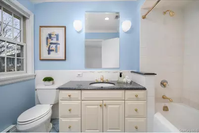 981 Green Meadow Lane, Mamaroneck, NY 10543 - Photo 17