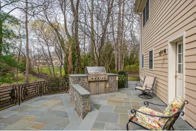 981 Green Meadow Lane, Mamaroneck, NY 10543 - Photo 39