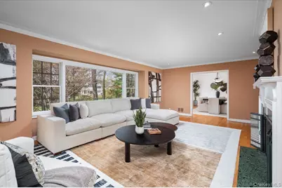 981 Green Meadow Lane, Mamaroneck, NY 10543 - Photo 11