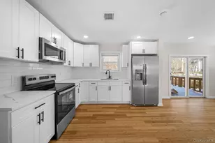 17 Nelson Pl, Mastic, NY 11950 - Photo 11