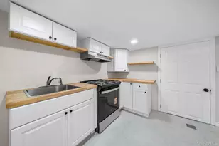 17 Nelson Pl, Mastic, NY 11950 - Photo 25