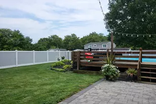 16 Magic Mountain Dr, Coram, NY 11727 - Photo 41