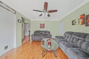 16 Magic Mountain Dr, Coram, NY 11727 - Photo 17