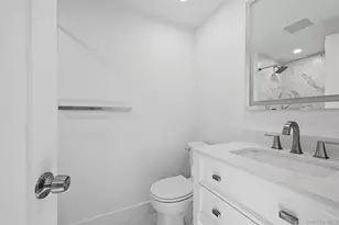 923 E Main St, Riverhead, NY 11901 - Photo 17