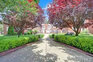 254-07 74th Ave, Glen Oaks, NY 11004 - Photo 3