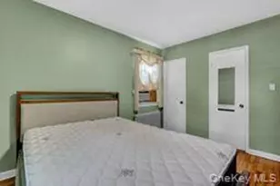 254-07 74th Ave, Glen Oaks, NY 11004 - Photo 11