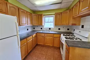 173-43 103rd Rd, Jamaica, NY 11433 - Photo 7