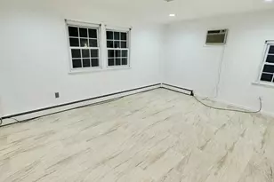 11 Blue Spruce Rd, Levittown, NY 11756 - Photo 7