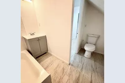 11 Blue Spruce Road, Levittown, NY 11756 - Photo 9