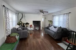 621 Sheafe Rd, Poughkeepsie, NY 12601 - Photo 3