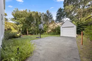 84 Harvard Dr, Hartsdale, NY 10530 - Photo 29