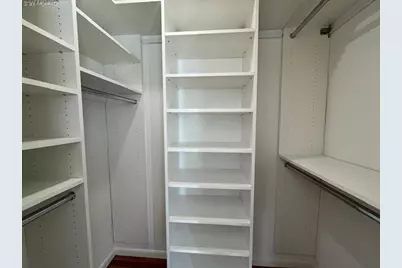 141 Manorhaven Boulevard #J, Port Washington, NY 11050 - Photo 11