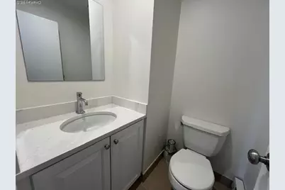 141 Manorhaven Boulevard #J, Port Washington, NY 11050 - Photo 7