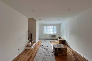 141 Manorhaven Blvd, Port Washington, NY 11050 - Photo 3