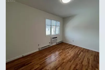 141 Manorhaven Boulevard #J, Port Washington, NY 11050 - Photo 15