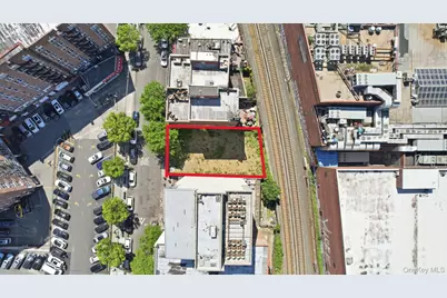 13625 41st Avenue, Flushing, NY 11355 - Photo 5