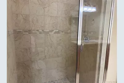 11 Nicole Court, Copiague, NY 11726 - Photo 35