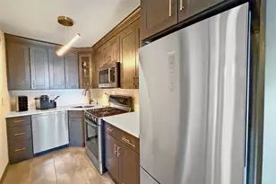 61-20 Grand Central Pkwy, Forest Hills, NY 11375 - Photo 5