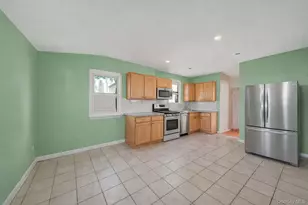 138-41 230th Pl, Springfield Gardens, NY 11413 - Photo 5