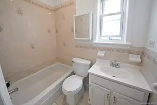 138-41 230th Pl, Springfield Gardens, NY 11413 - Photo 7