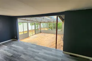 200 Oak Ave, Flanders, NY 11901 - Photo 21