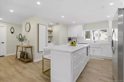 2125 North Drive, Seaford, NY 11783 - Photo 9