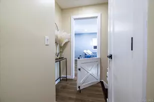 2125 North Dr, Seaford, NY 11783 - Photo 21