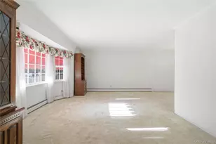 115 Red Oak Ct, Port Jefferson, NY 11777 - Photo 3