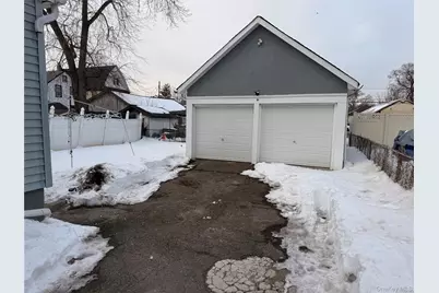 15 Mirin Avenue, Roosevelt, NY 11575 - Photo 3