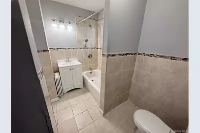 15 Mirin Avenue, Roosevelt, NY 11575 - Photo 27